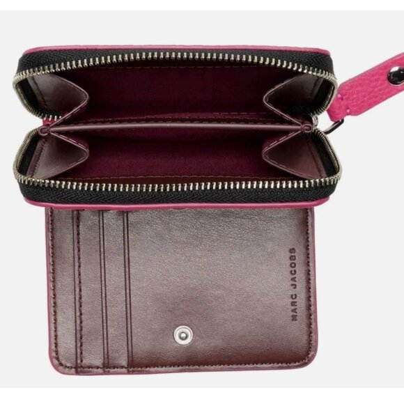 New Marc Jacobs Bold SLG Mini Compact Bifold Wallet Pebble Leather Hot Pink - Picture 4 of 4